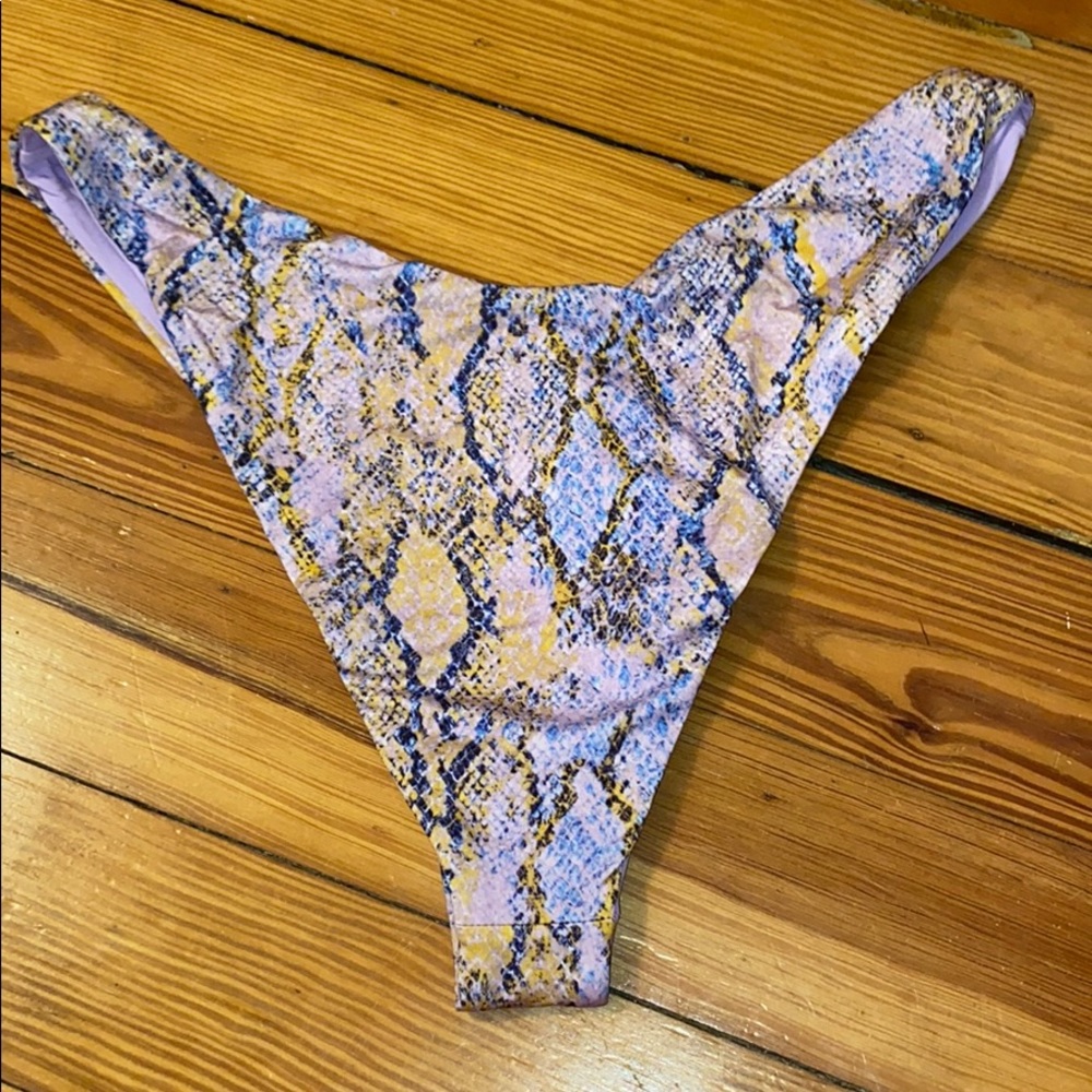 L*Space Cabana Bitsy Bottom - Serpentina - Picture 2 of 12